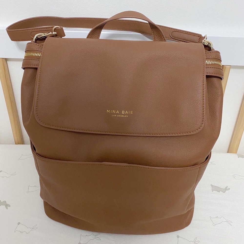 Mina Baie Terra Kinney